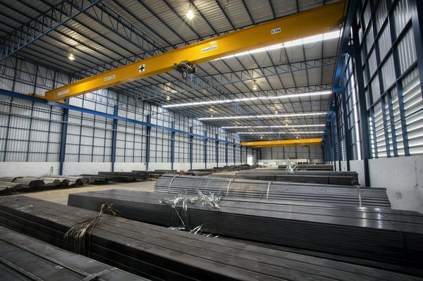 Comment utiliser efficacement le fer plat acier dans vos projets ?